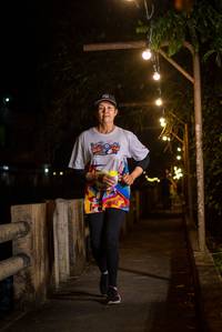 BIB: 744
                            <button type="button" onclick="openModal(21807673)" class="btn btn-primary btn-sm float-right btn-popup" data-toggle="modal" data-target=".modal-high-quality">
                        <i class="fas fa-shopping-cart"></i> Add to Cart
                    </button>
                                            <button type="button" onclick="isThisMe(21807673, true)" class="btn btn-success btn-sm float-right btn-popup btn-isme hidden" data-toggle="tooltip" data-placement="bottom" title="นี่คือรูปของคุณใช่ไหม คลิกที่นี่เพื่อเอาเข้าอัลบั้ม">
                        <i class="fas fa-plus"></i> Add to album
                    </button>
                    <button type="button" onclick="isThisMe(21807673, false)" class="btn btn-warning btn-sm float-right btn-popup btn-isnotme hidden">
                        <i class="fas fa-ban"></i> Remove from album
                    </button>